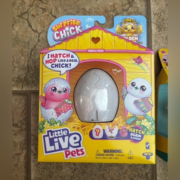 NIB *Bundle* Little Live Pets Surprise Chick and Splashy Otter - Picture 2 of 6